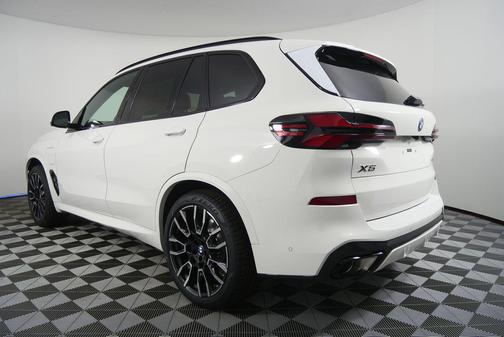 2026 BMW X5 PHEV xDrive50e