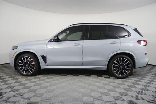 2024 BMW X5 M60i