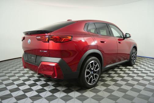 2025 BMW X2 xDrive28i