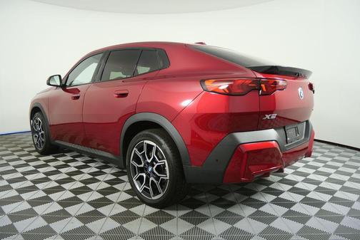 2025 BMW X2 xDrive28i