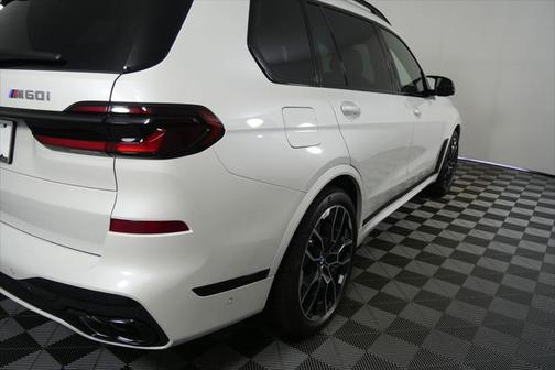 2026 BMW X7 M60i