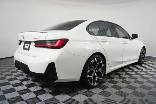 2025 BMW 330 i