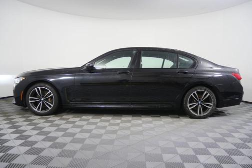 2022 BMW 740 i xDrive