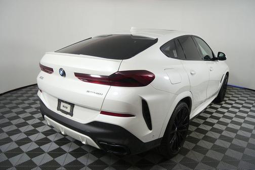 2021 BMW X6 sDrive40i