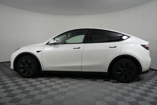 2024 Tesla Model Y Long Range Dual Motor All-Wheel Drive
