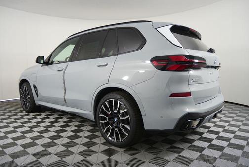 2026 BMW X5 PHEV xDrive50e