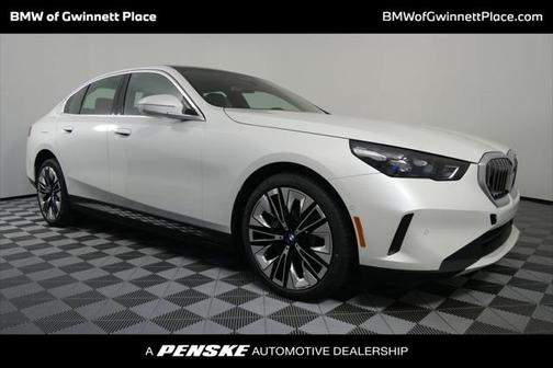 2025 BMW i5 eDrive40
