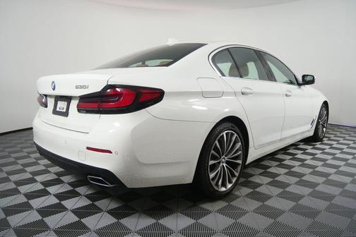 2023 BMW 530 i