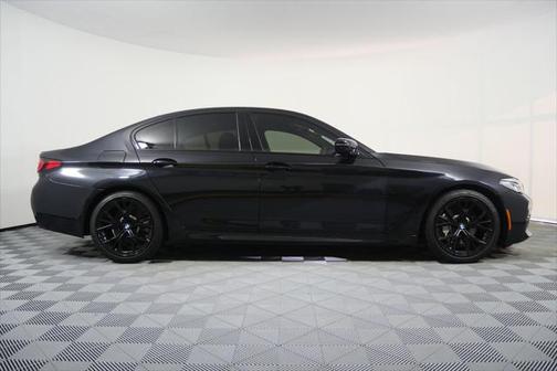 2021 BMW 530 530i
