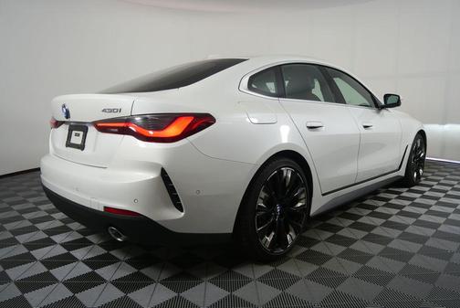 Mineral White Metallic 2025 BMW 430 Gran Coupe i