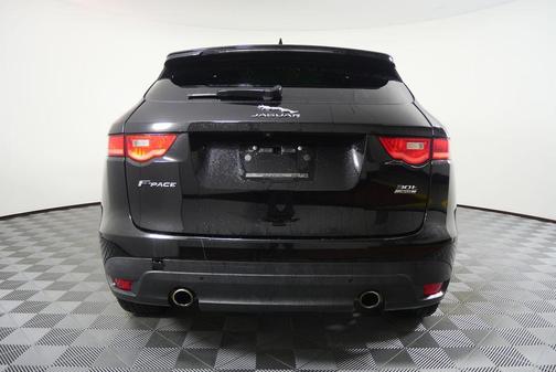 2019 Jaguar F-PACE 30t Prestige