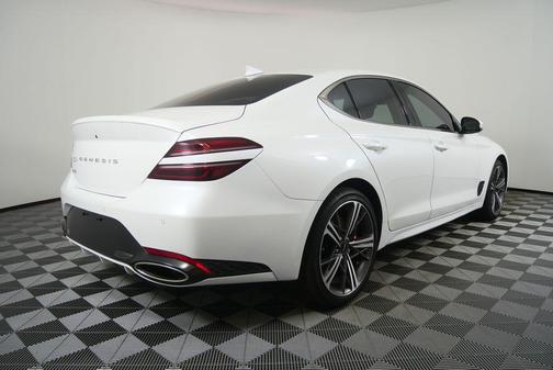 2024 Genesis G70 2.5T RWD