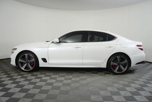 2024 Genesis G70 2.5T RWD