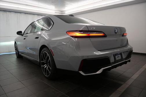 2024 BMW i7 xDrive60
