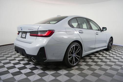 2024 BMW 330e 330e iPerformance
