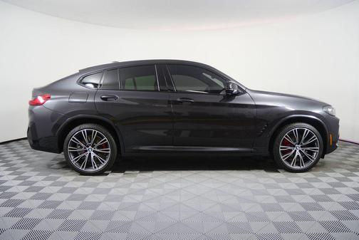 2024 BMW X4 M40i