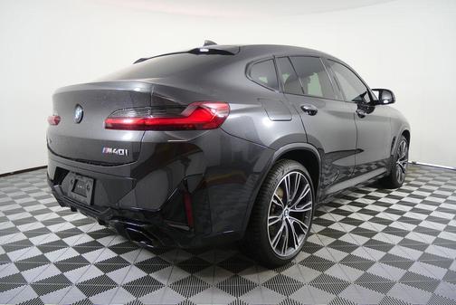 2024 BMW X4 M40i