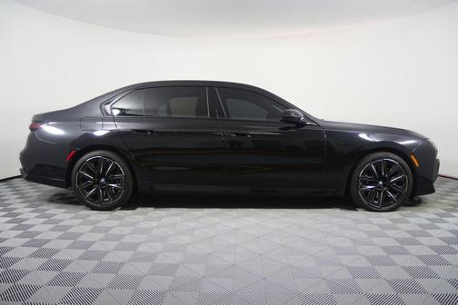 2023 BMW 760 i xDrive