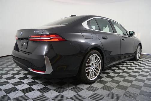 2024 BMW 530 i