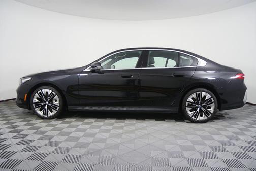 2024 BMW 530 530i