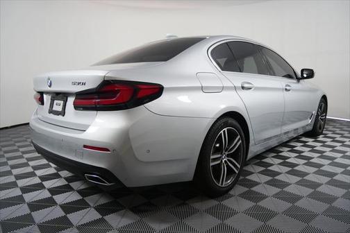 2021 BMW 530 530i