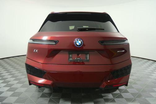 2025 BMW iX xDrive50