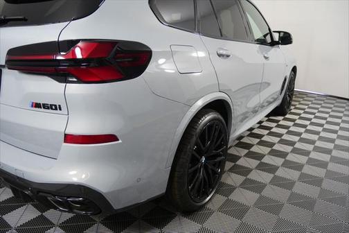 2026 BMW X5 M60i