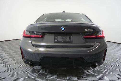 Dravit Grey Metallic 2026 BMW 330 330i