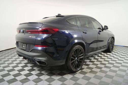 2022 BMW X6 M50i