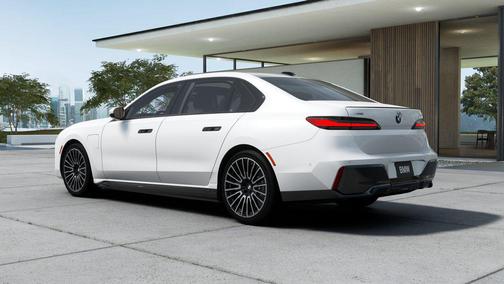 Mineral White Metallic 2026 BMW 750e i xDrive