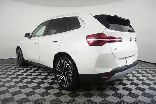 Mineral White Metallic 2025 BMW X3 30 xDrive