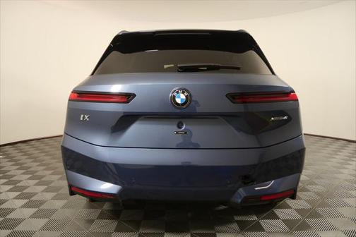 2026 BMW iX xDrive45