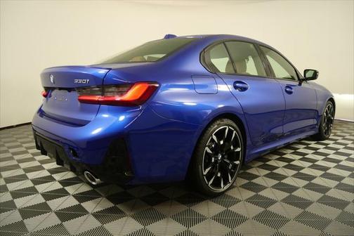 2025 BMW 330 i
