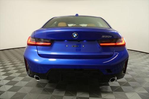 2025 BMW 330 i