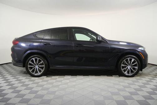 2025 BMW X6 xDrive40i