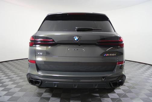 2026 BMW X5 M60i