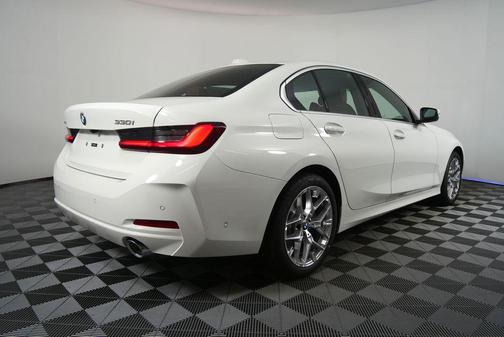 2026 BMW 330 xDrive NA