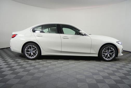 2026 BMW 330 xDrive NA