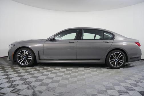 2022 BMW 750 i xDrive