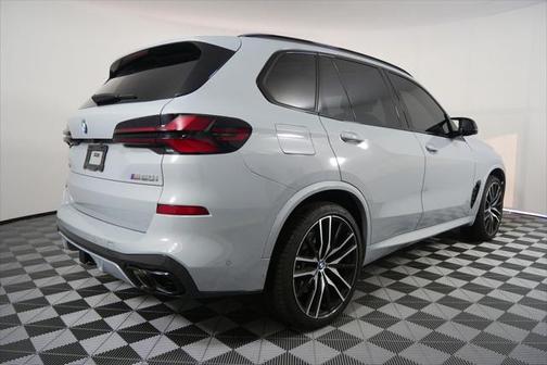 2024 BMW X5 M60i