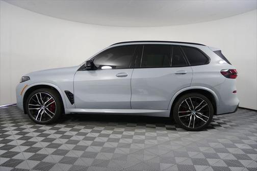 2024 BMW X5 M60i