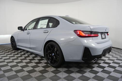 2026 BMW 330 i