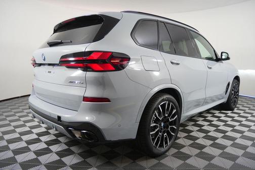 2026 BMW X5 PHEV xDrive50e