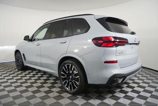 2026 BMW X5 PHEV xDrive50e