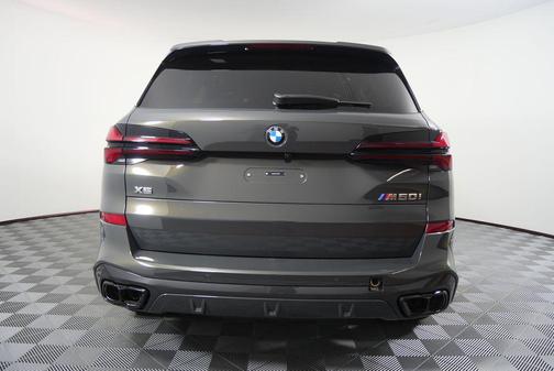 2026 BMW X5 M60i