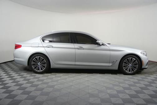 Glacier Silver Metallic 2019 BMW 530 xDrive