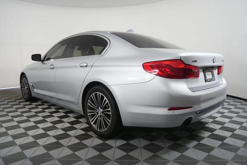 Glacier Silver Metallic 2019 BMW 530 xDrive