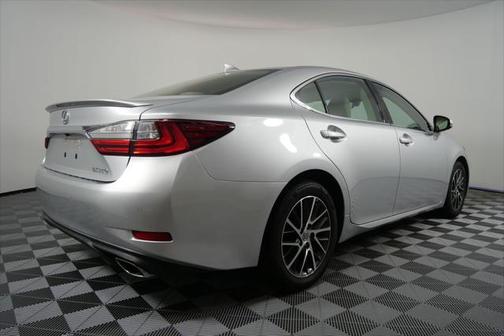 2017 Lexus ES 350 Base
