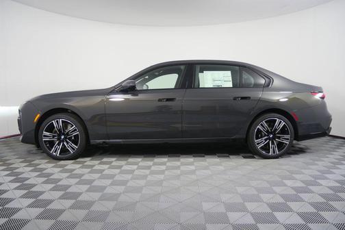 Dravit Grey Metallic 2026 BMW 760 xDrive