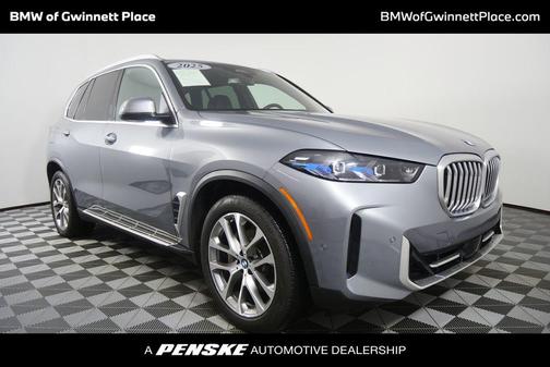 Gray Metallic 2025 BMW X5 xDrive40i